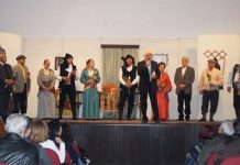 ΘΕΑΤΡΙΚΗ ΟΜΑΔΑ Ε.Π.Ω.Φ. – «ΤΟ ΜΑΥΡΟΚΟΡ’Τ’Σ» mavrokorts1